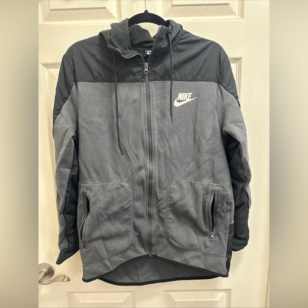 Y2K vintage Nike Men's Black and Gray Windbreaker
